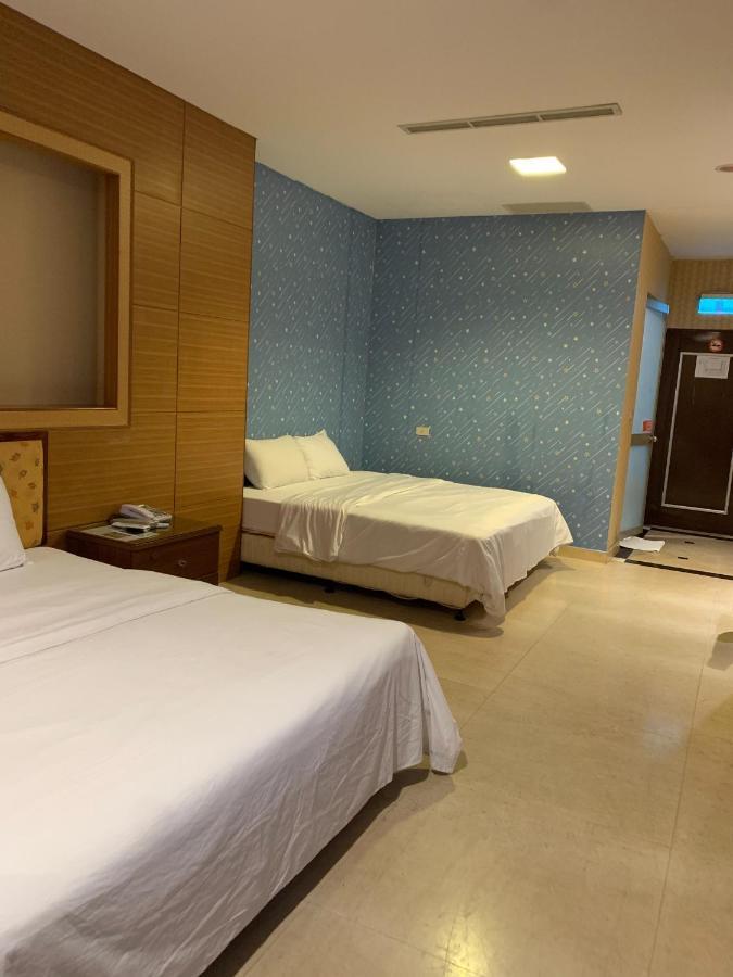 הואליין סיטי Charming Motel מראה חיצוני תמונה