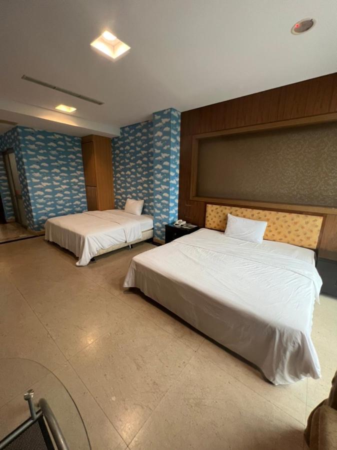הואליין סיטי Charming Motel מראה חיצוני תמונה